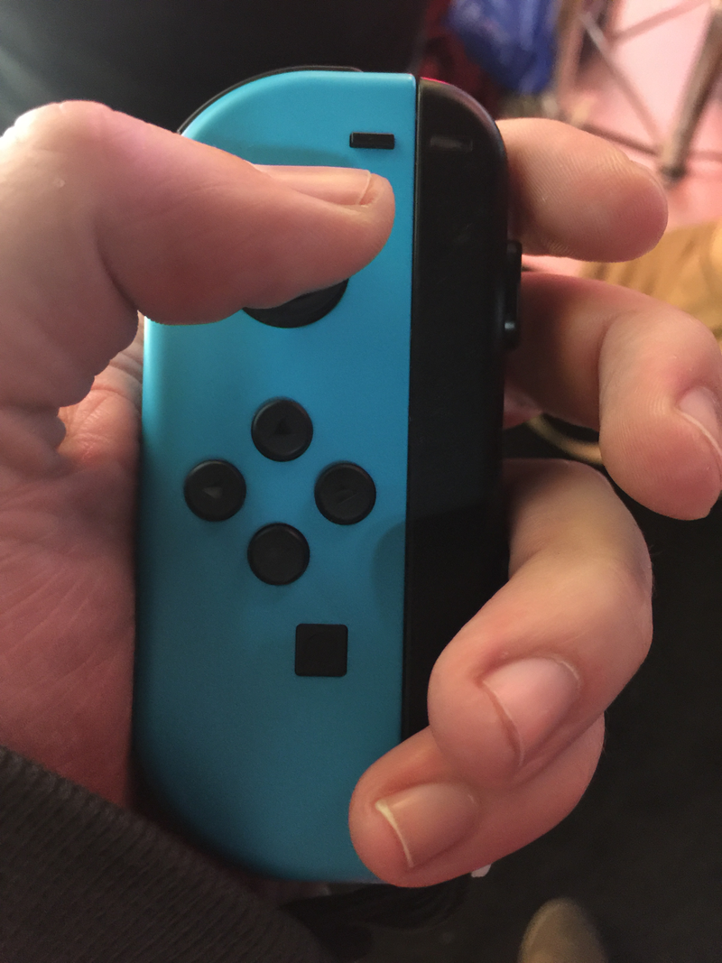 ARMS came with the bumpers attached to the Joy-Con, which added some much-welcome bulk. I think that they’ll also benefit the people who find the horizontal configuration a bit too small.